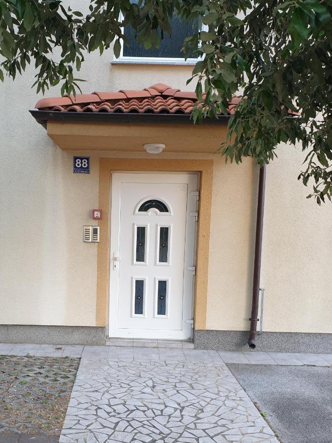 Outdoor Apartment Lina Banjole Εξωτερικό φωτογραφία